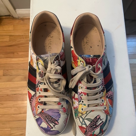 Gucci. - Picture 5 of 7